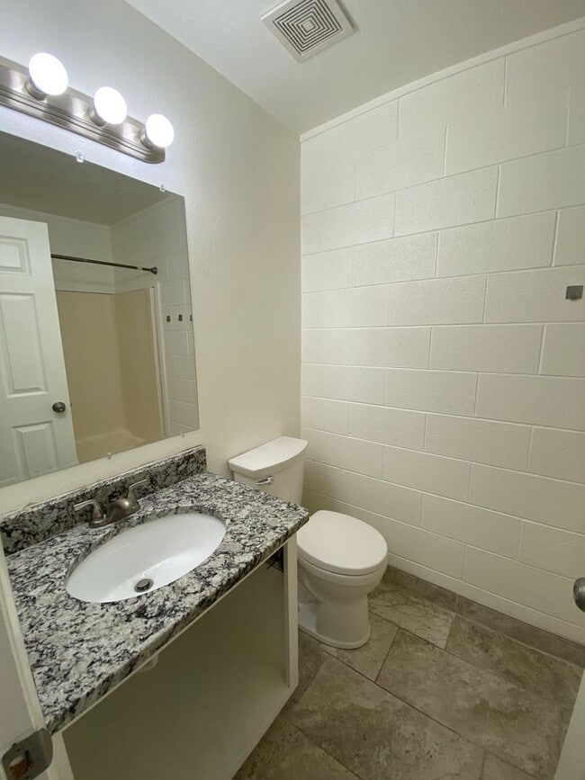 Photo - Available for January 2026 Unit 212