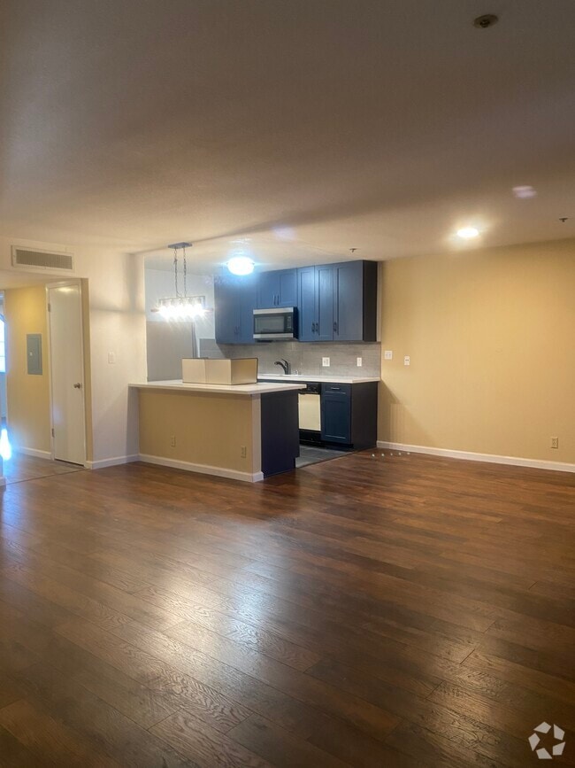 Building Photo - 1020 San Gabriel Cir Rental