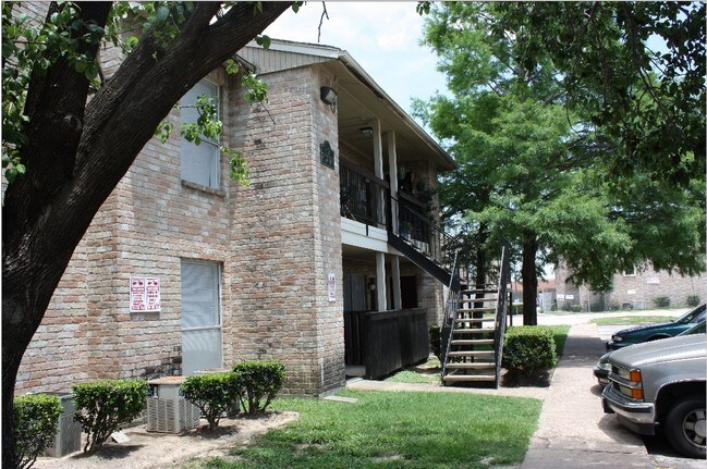 Meridian Apartments - Meridian Apartments
