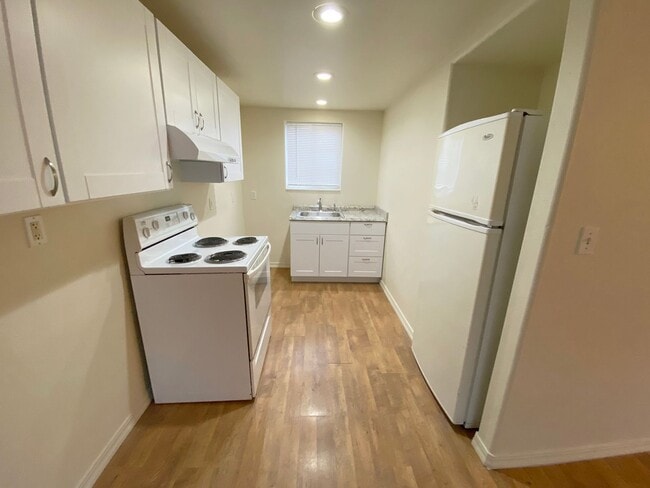 Photo - 719 Avenue S Unit #1