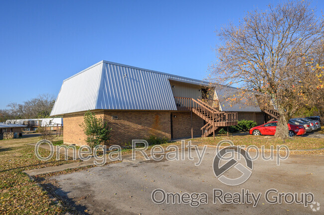 Building Photo - 3380 McGehee Rd Unit Apt A