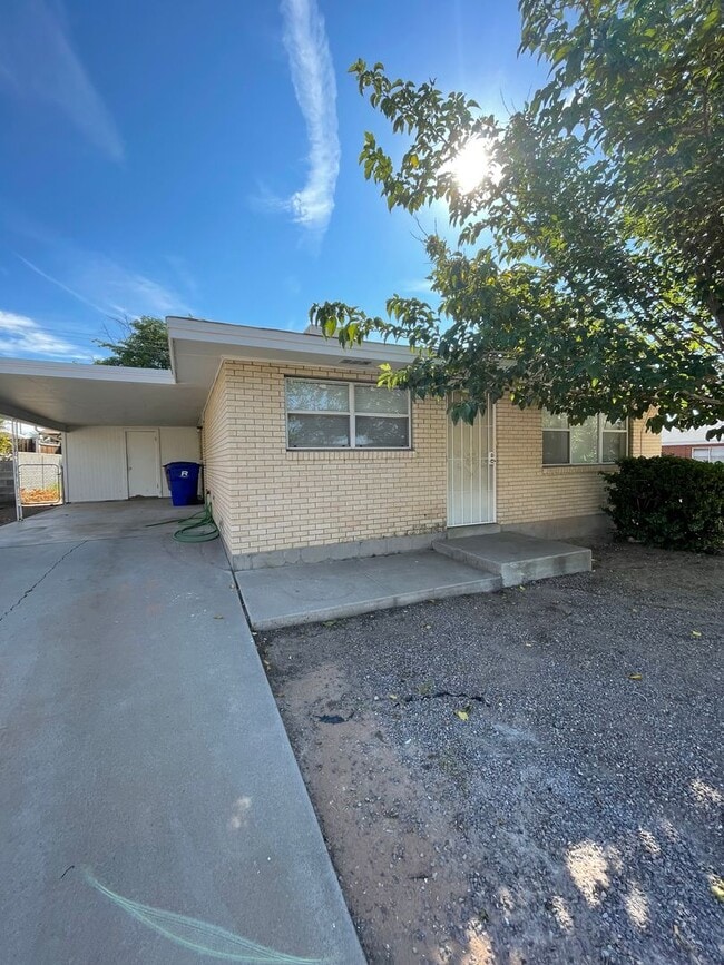 pay-1845 - pay-1845 Apartment Unit 1