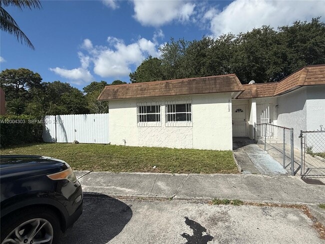 Photo - 21002 NW 39th Ave