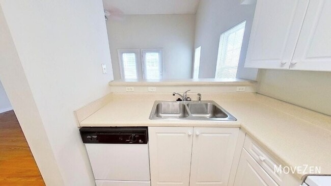 Photo - 516 Minnow Way