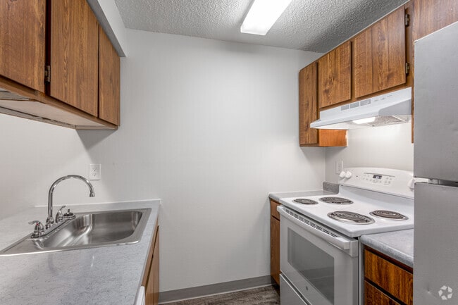 Center Court Apartments For Rent in Spokane, WA