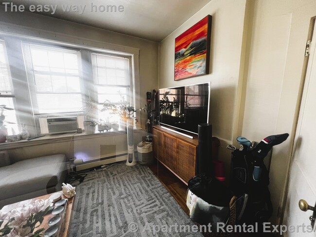 Photo - 206 Massachusetts Ave Unidad #2