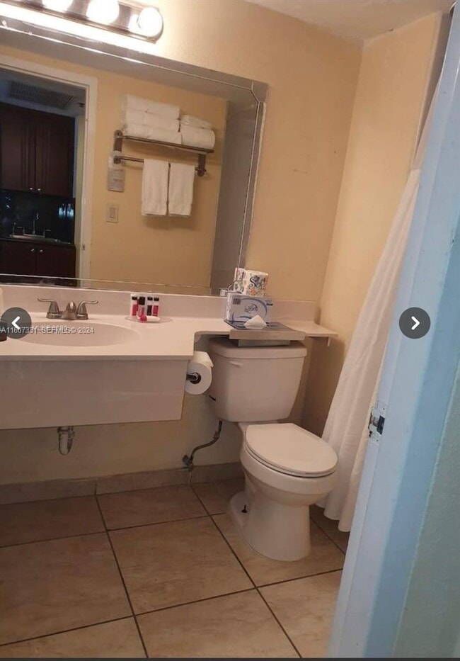 Photo - 19201 Collins Ave Unit 428