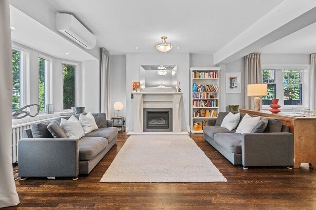 Photo - 89 Whitehall Rd