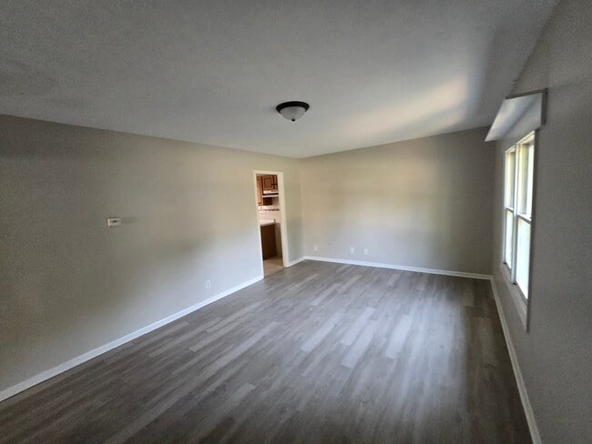 Photo - 7431 Sabre Ave