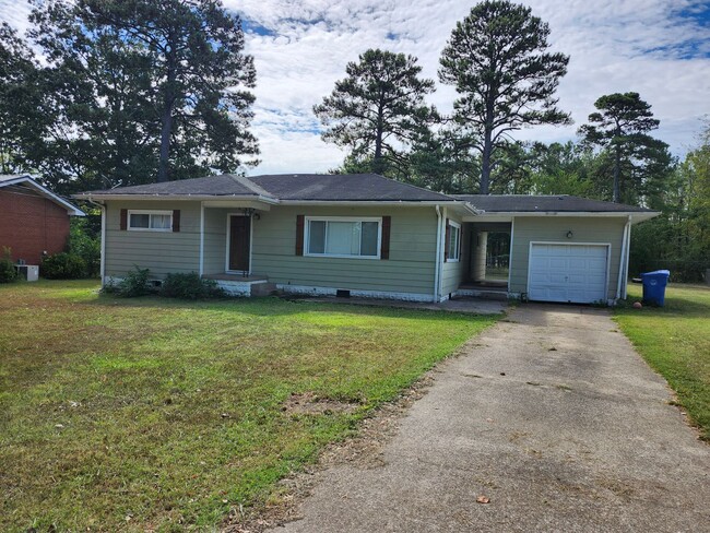 3 bedroom 2 bath home located in Brainerd TN - 3 bedroom 2 bath home located in Brainerd TN