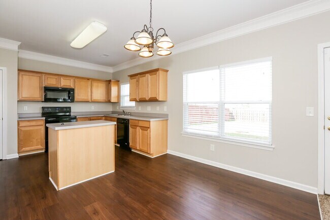Photo - 4823 Sunburst Ln