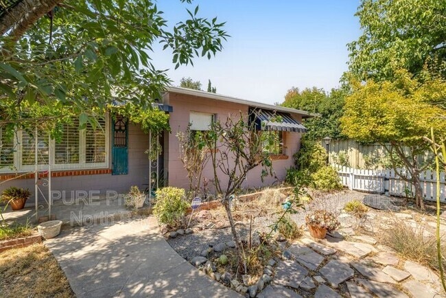 Building Photo - 1536 Madrona Ave Rental