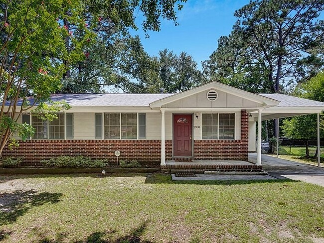 Building Photo - 2900 Holt Dr