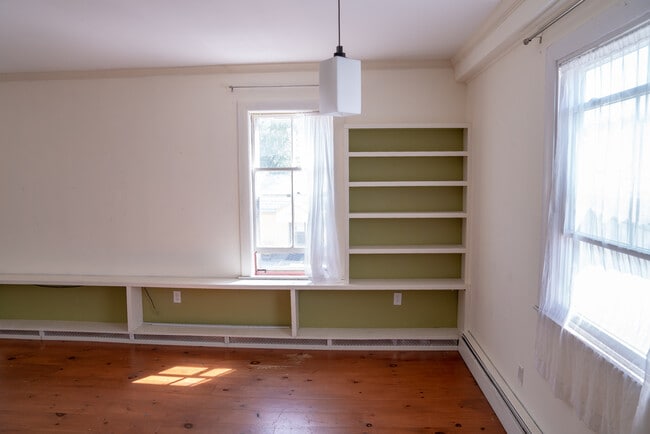 9 Cushing St Unit 2