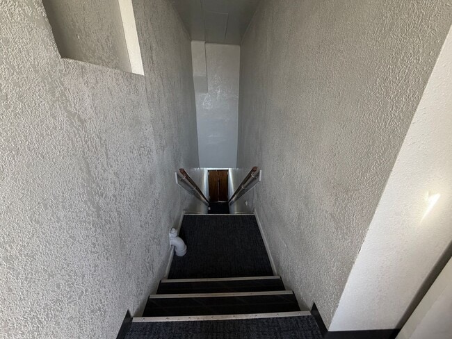 Photo - Price Main Street Triplex Unidad 35 W Main Street  3