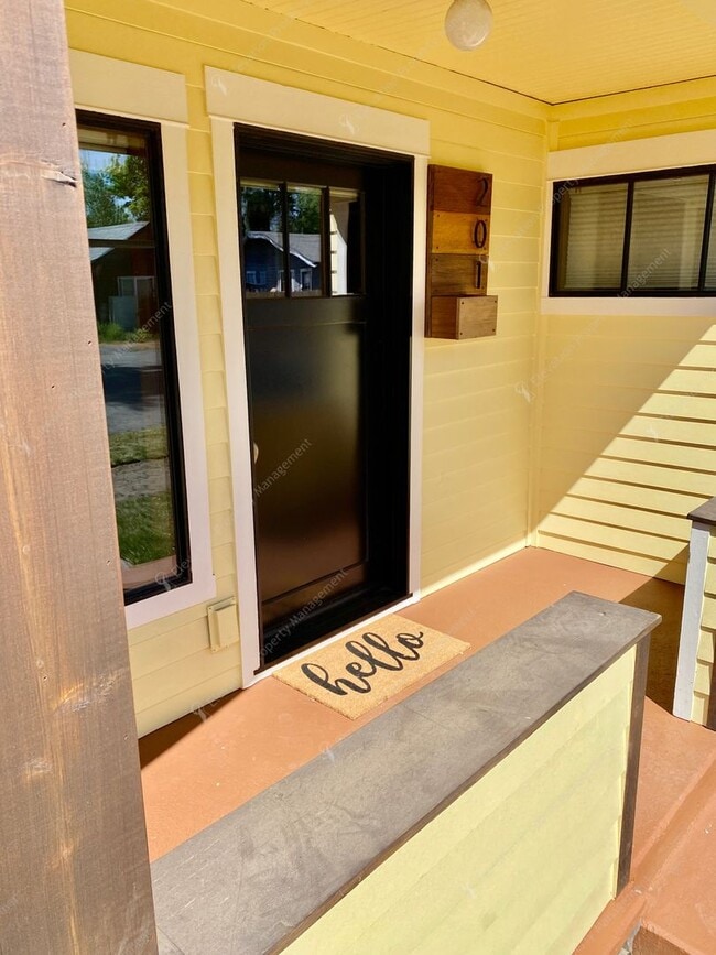 Photo - Charming Craftsman-Style Home in Desirable Old Bend Neighborhood