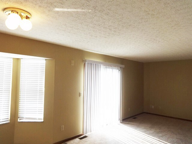 Photo - 2157 Dunkeld Drive