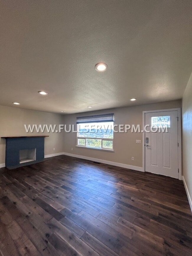 Photo - Exceptional South Beacon Hill 3 BD 2 BA! Huge Deck!