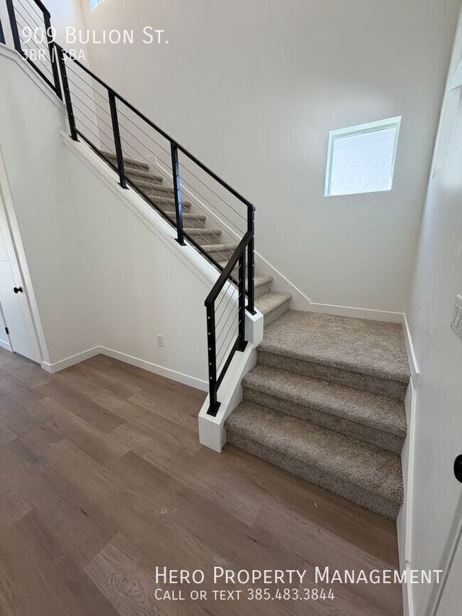 Photo - 909 Bulion St.-