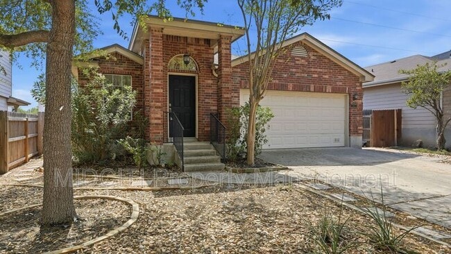 Photo - 2432 Medina Dr