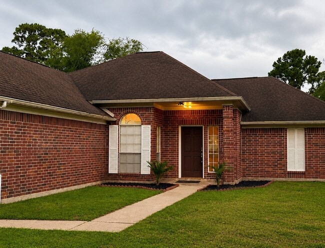 Photo - 19635 Vernier Woods Ln