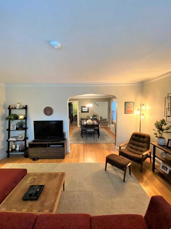 Photo - 5916 W Cornelia Ave