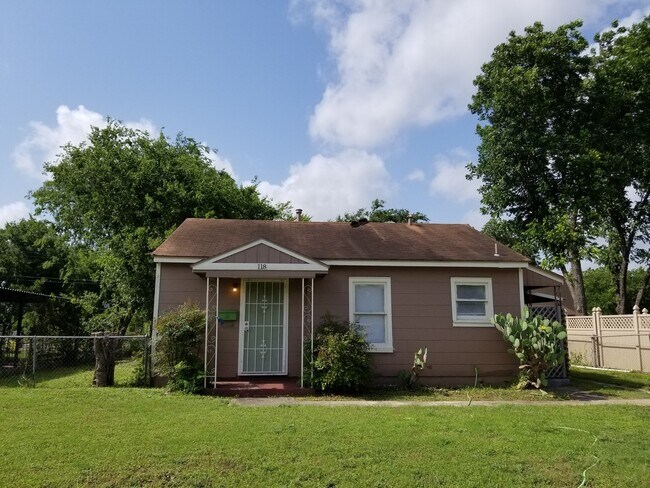 Highland Hills 2 bedrooms | 1 bath - Highland Hills 2 bedrooms | 1 bath House