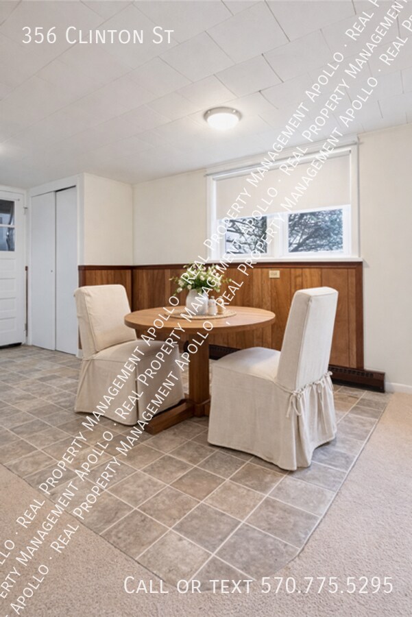 Photo - 356 Clinton St