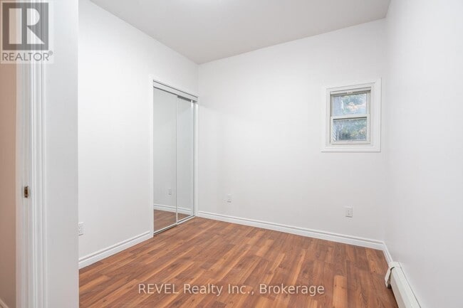 Photo - 4762 Kincaid Pl Unité Main