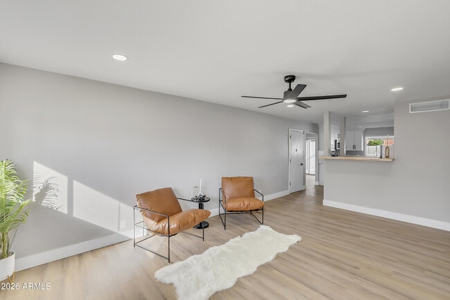 Photo - 1018 W Ivanhoe St