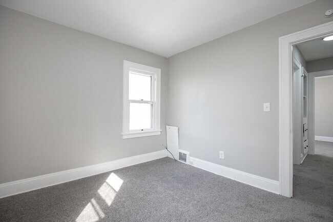 Photo - 4 BED, 1 BATH BEAUTIFUL SINGLE-FAMILY HOME IN CLEVELAND!