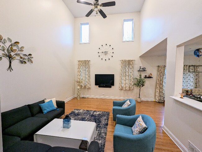 Photo - 394 E Tall Oaks Ln