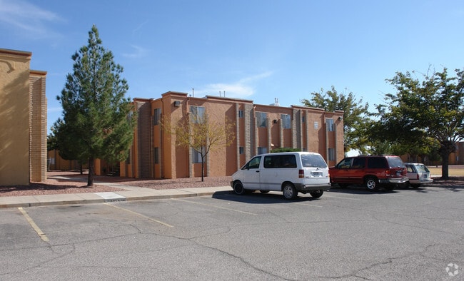 Greenbriar Manor Apartments - Greenbriar Manor Apartments