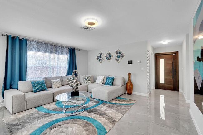 Photo - 7506 SW 7th Ct