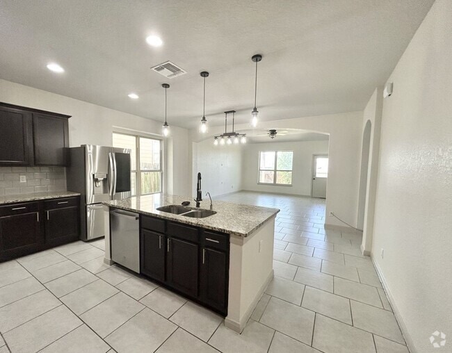 Building Photo - Beautiful 4BED/3BATH House for Rent! Avail...