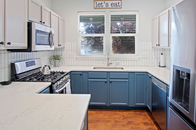 Photo - 61039 Honkers Ln