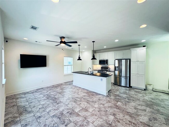 Photo - 2716 Halcyon Dr Unit #38