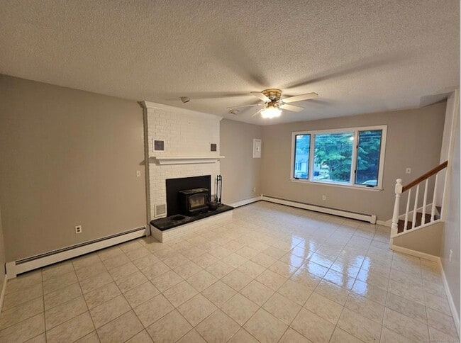 Photo - 35 Evers St