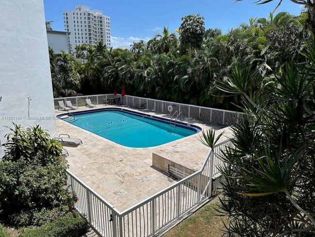 Photo - 1080 99th St Unidad 332