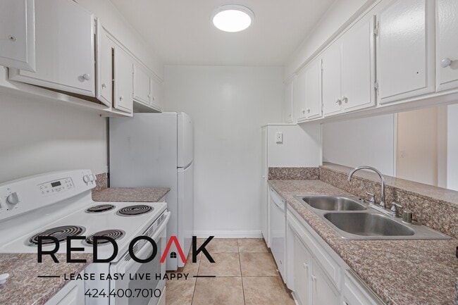 Photo - 10535 Lindley Ave Unidad 38