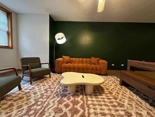 Photo - 2042 W Pierce Ave Unit ID1322527P