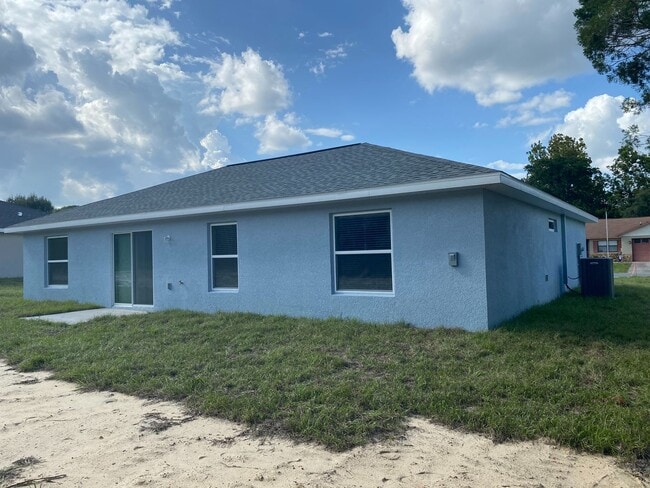 Photo - Desirable SW Ocala Neighborhood 3/2/2 **Won't Last**