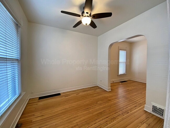 Photo - 715 Elati St