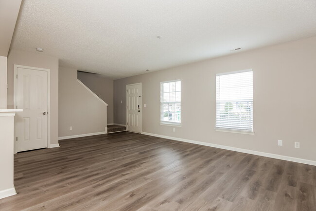 Photo - 9809 Holly Park Dr