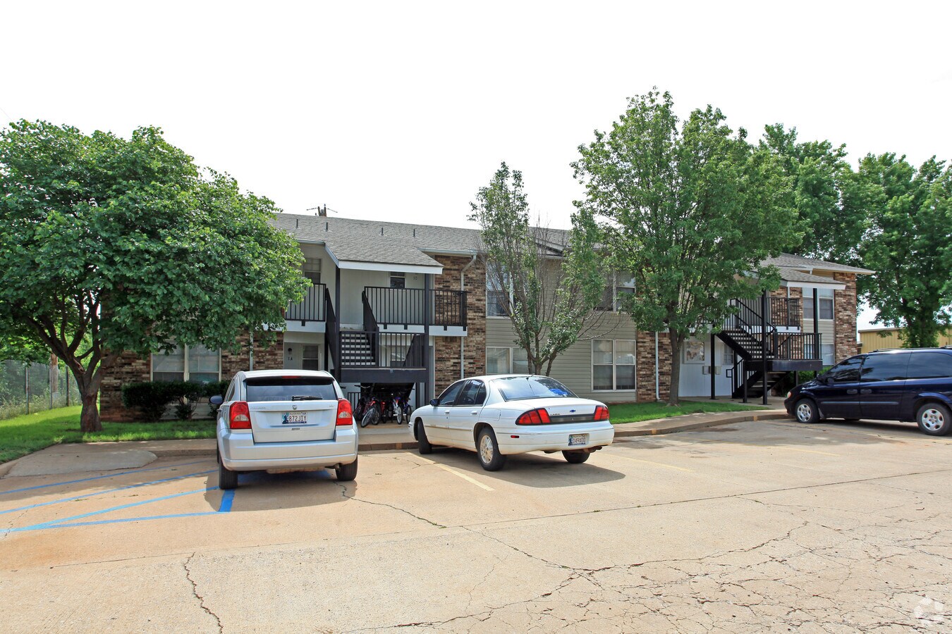 Photo - Kingfisher Village Apartments
