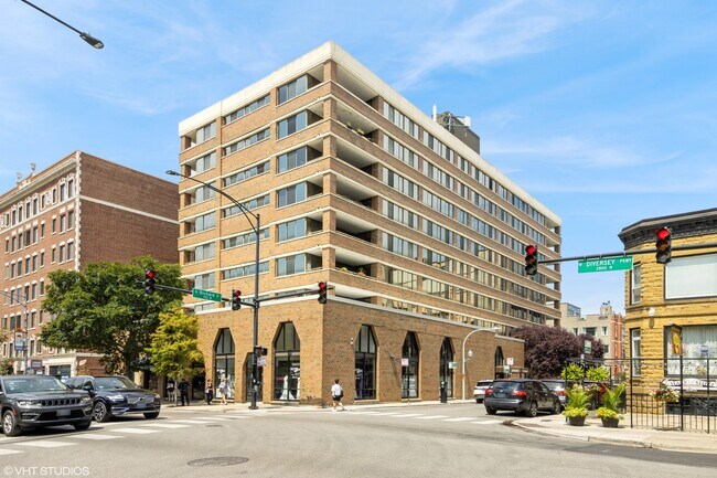 Building Photo - 2800 N Orchard St Rental