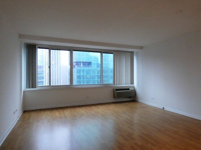 Photo - 211 E Ohio St Unit 2719