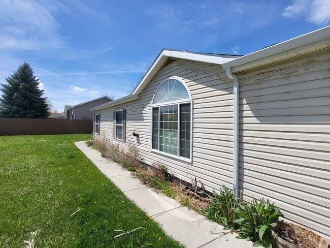 Photo - 200 Valley View Dr House