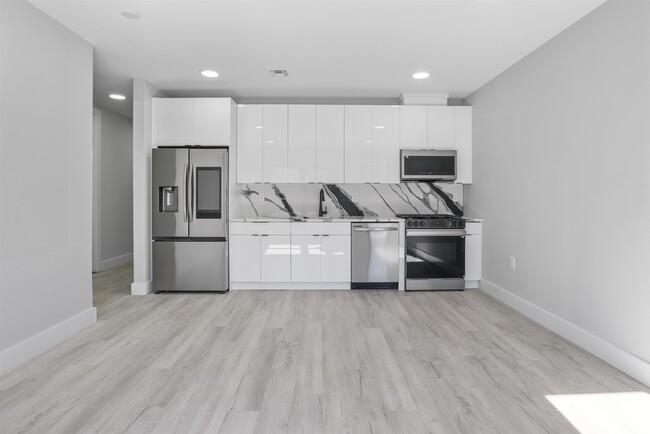 Building Photo - 187 Culver Ave Unit 407 Rental