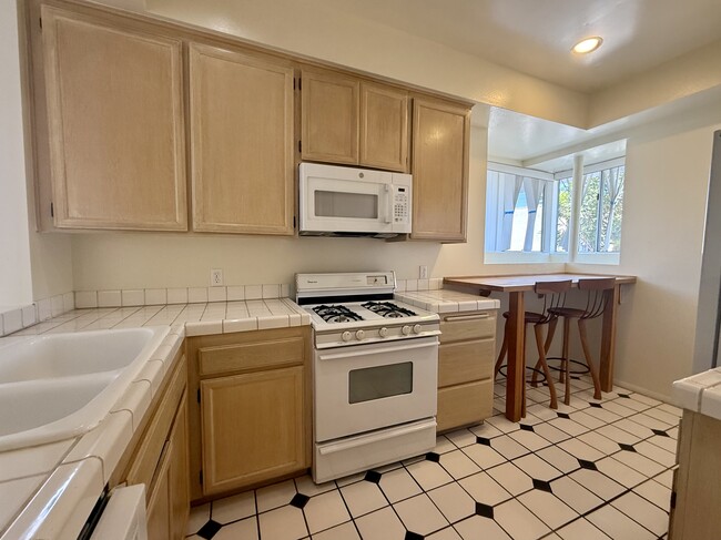 Photo - 1937 Euclid St